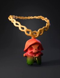3d model: gold chain necklace with hooded skull pendant in red to green gradient